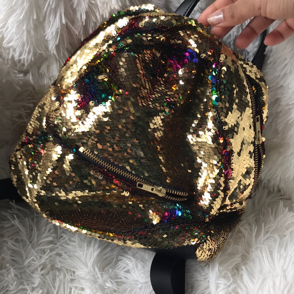 Handmade sequin mini backpack (gold/rainbow)